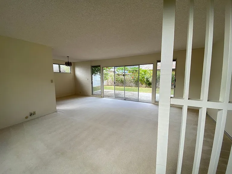 877 Maniniholo St — Photo 13