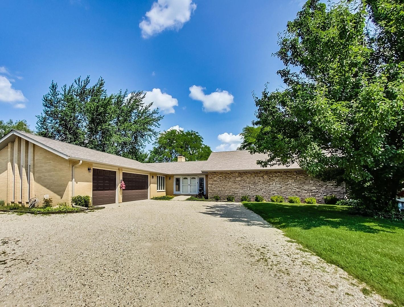 22132 W State Route 176, Mundelein, IL 60060 MLS 11829062 Zillow