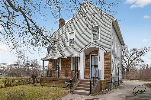 15345 Parkside St Photo 1