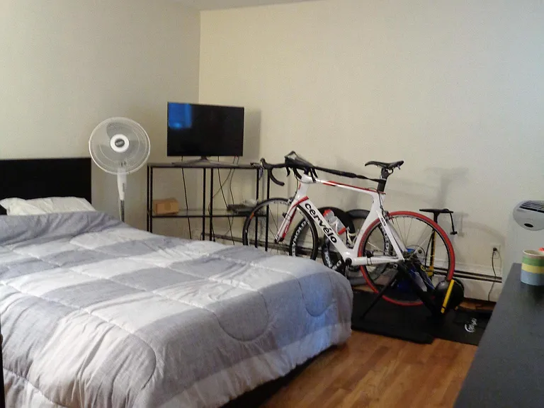 2 Bed available bedroom - $1700 obo