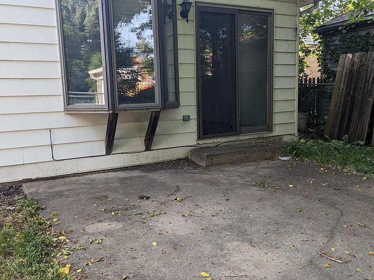801 N Harvard Ave — Photo 17