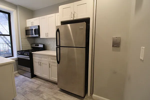 Rented by Bruma Realty LLC | media 13