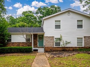 2 Idlewood Pl, Maumelle, AR 72113