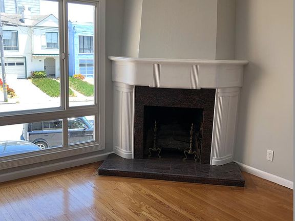 4th image of 2771 41st Ave