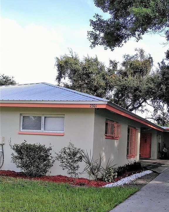 1st image of 2301 Jeffcott St #2303
