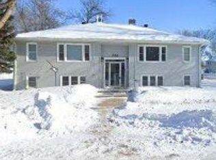 222 16th St S #3, Moorhead, MN 56560