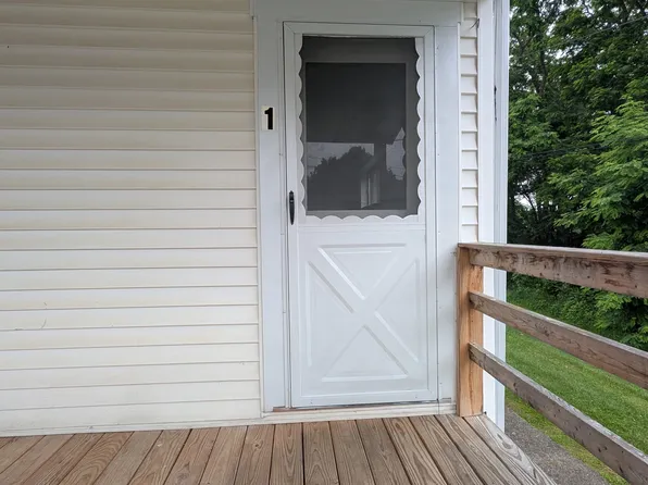 102 Cherry St #1, Midway, PA 15060