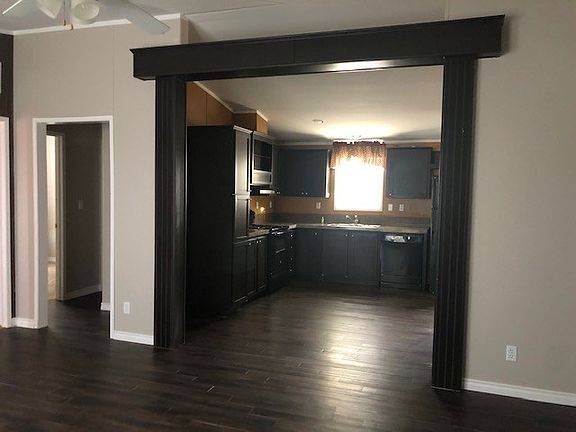 4th image of 200 Fitch Ave