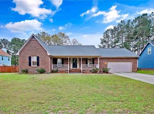 7111 Cardale Dr, Fayetteville, NC 28306