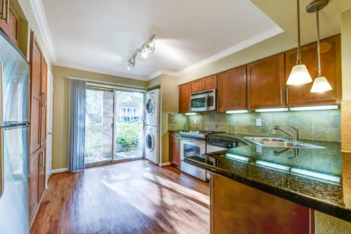 Memorial Creole Apartments Photo 1