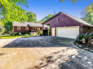 414 Riverside Dr, Eutawville, SC 29048