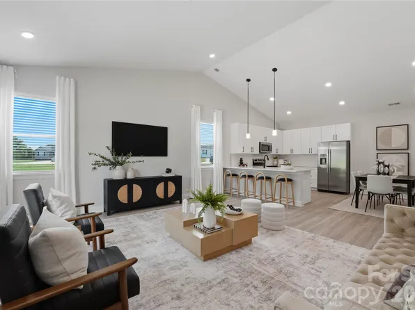 126 Chambwood Ln, Shelby, NC 28152