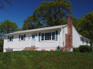 40 Sunnybrook Ln, Clinton, CT 06413