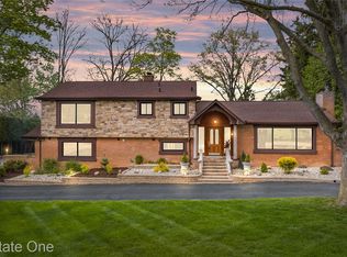 26336 Pillsbury St, Farmington Hills, MI 48334