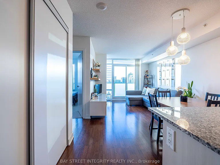 5740 Yonge St #1510 — Photo 18