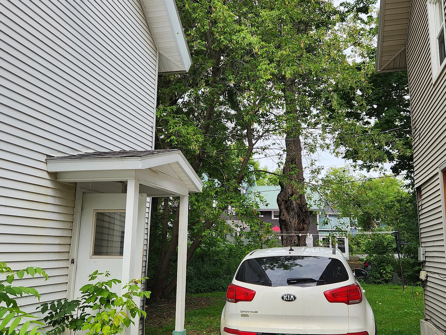 109 High St — Photo 1