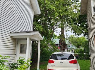109 High St APT 2, Saint Albans, VT 05478