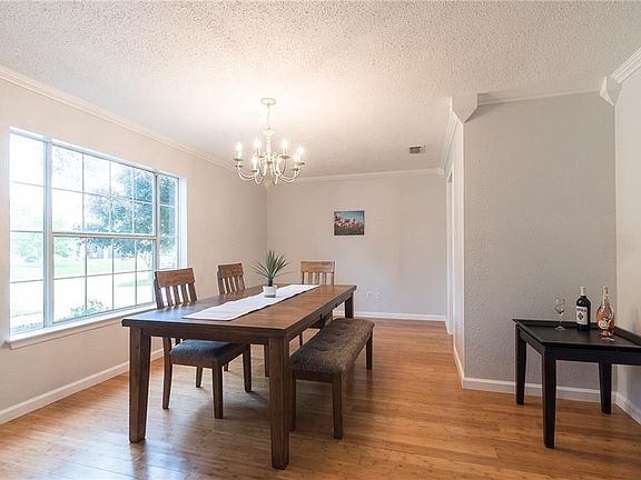 4th image of 2811 Ashbury Dr