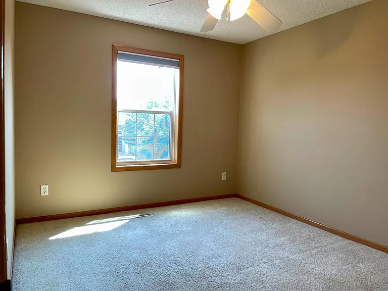 6765 Greenbriar Curv — Photo 11