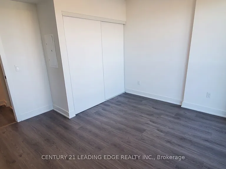 2545 Simcoe St N #803 — Photo 23