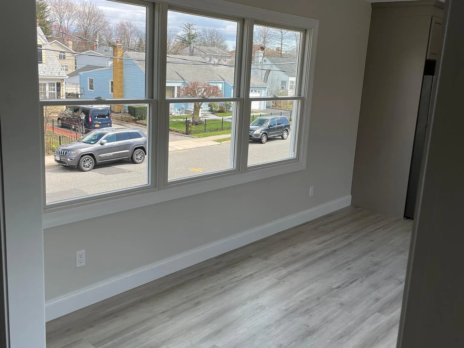 2 bed, $3,300 — Photo 3