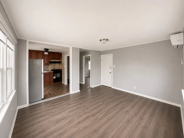 1112 Rivington St #2 — Photo 11