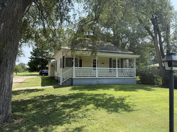 517 Roosevelt Ave, Beloit, KS 67420