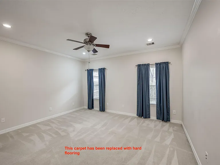 930 Lawrence St — Photo 15
