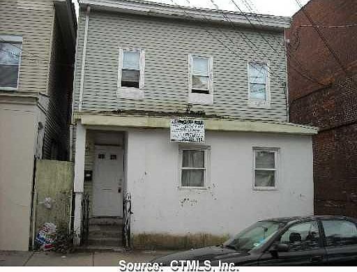 1st image of 130 Carlisle St