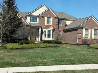 11393 Maple Valley Dr, Plymouth, MI 48170
