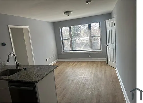 1215 Alabama Ave SE — Photo 6