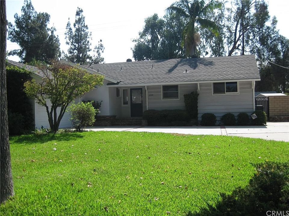 1st image of 2322 S 8th Ave