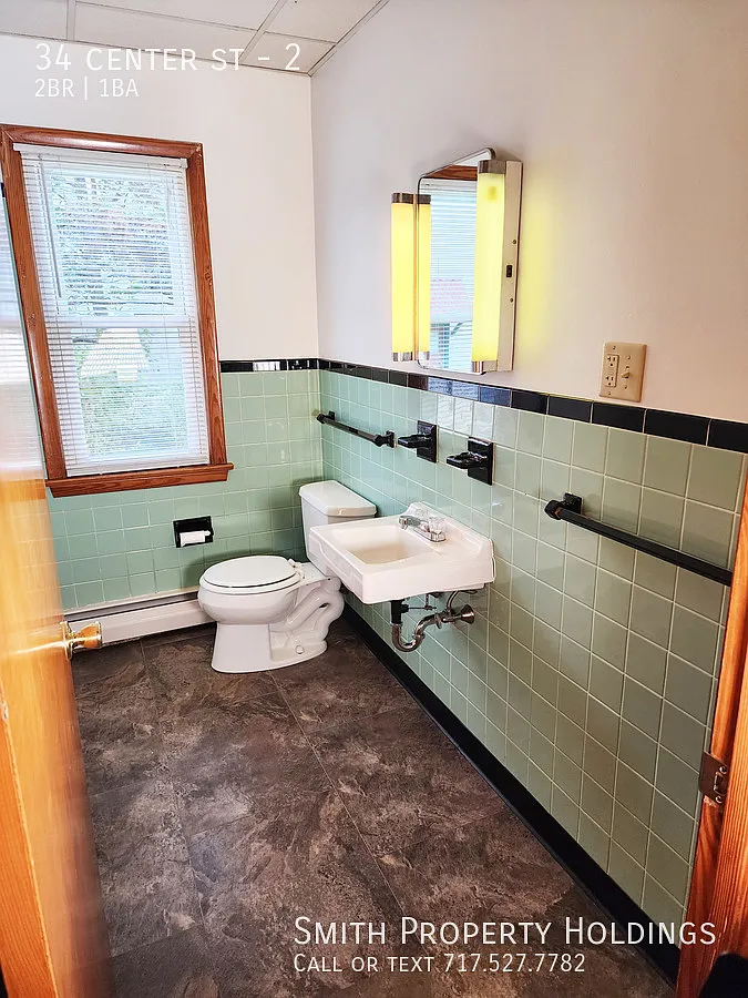 34 Center St. #2 Hanover 2 Bed 1 Bath — Photo 4
