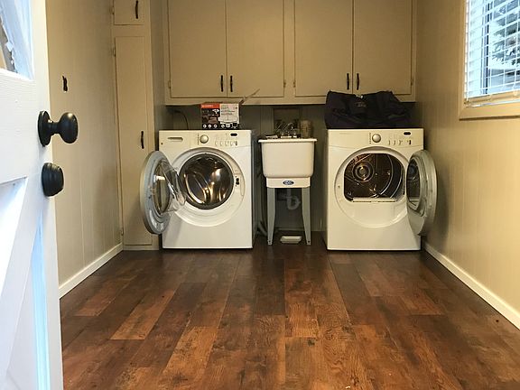 Mudroom/Laundry Room