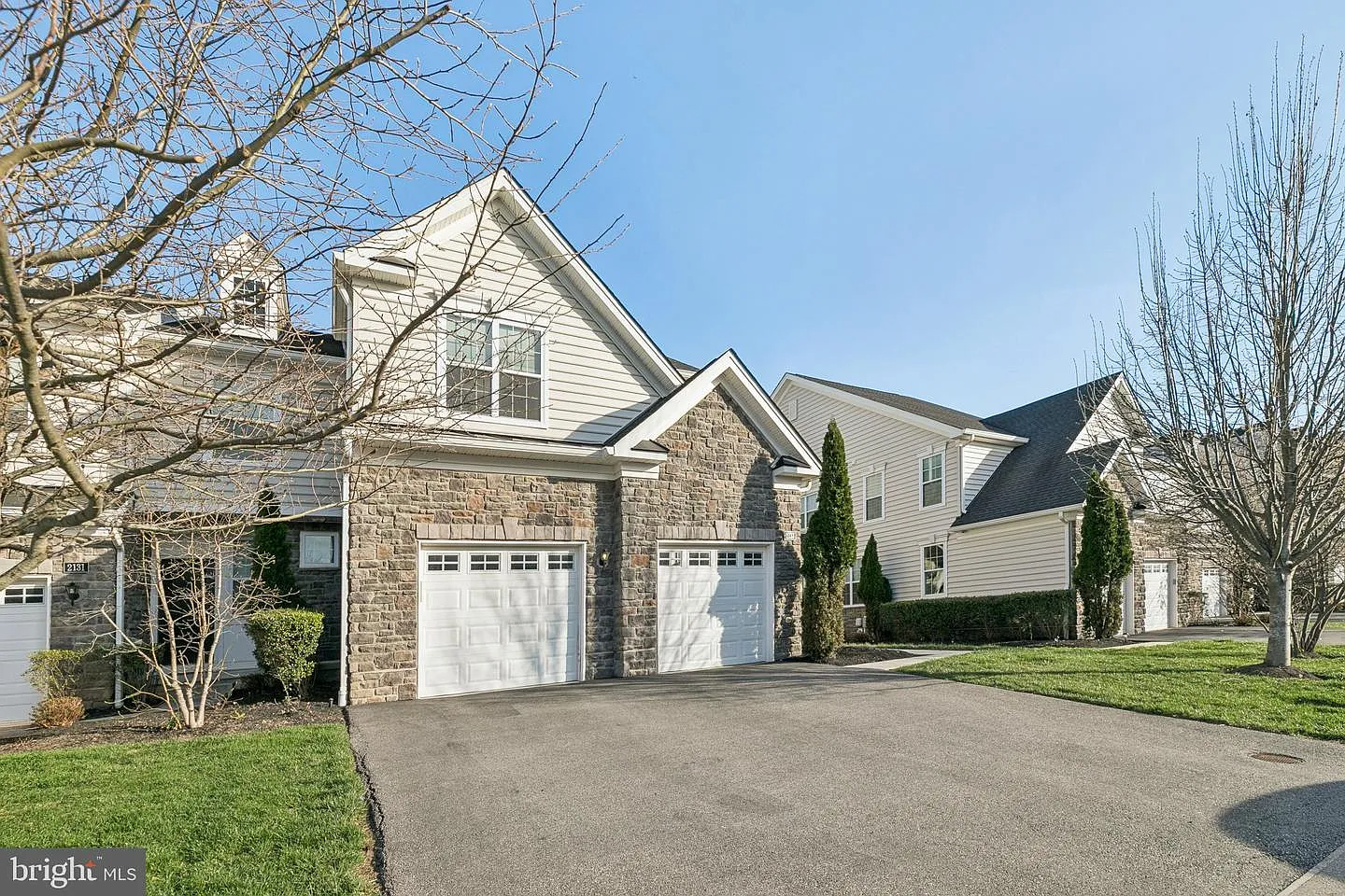2133 Julia Dr photo 1