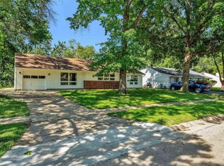 4100 SW 28th Ter, Topeka, KS 66614