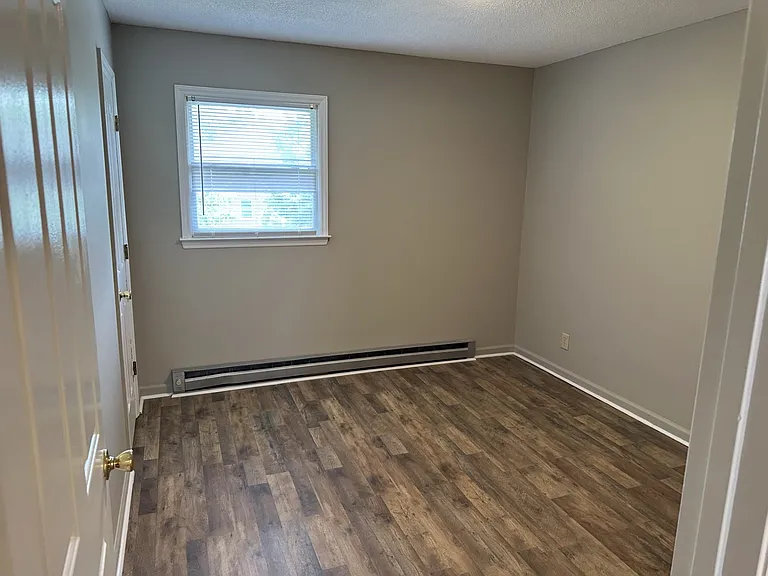 2101 Forsyth Dr — Photo 5