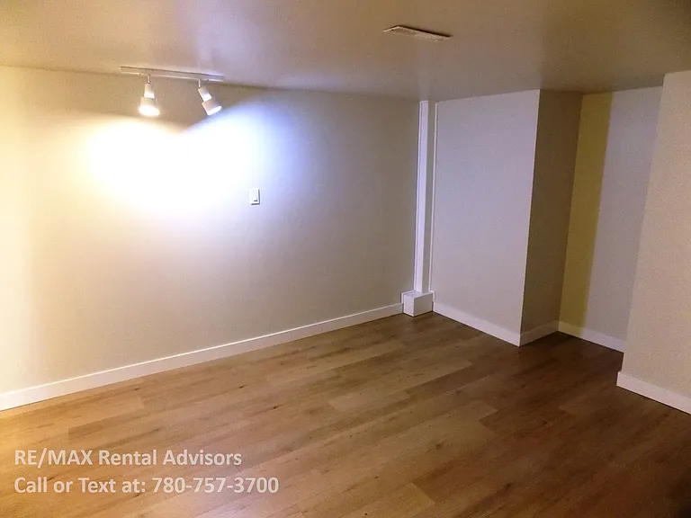40 Laurier Cres #BASEMENT — Photo 10