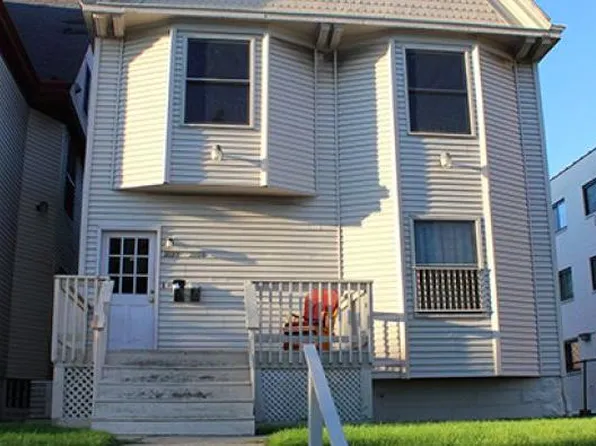 2120 W Michigan St, Milwaukee, WI 53233