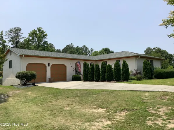 214 Horseshoe Lane, Burgaw, NC 28425