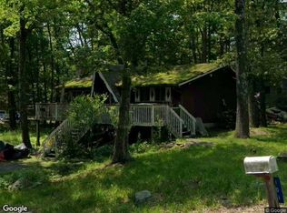 101 Daisy Ln, Dingmans Ferry, PA 18328