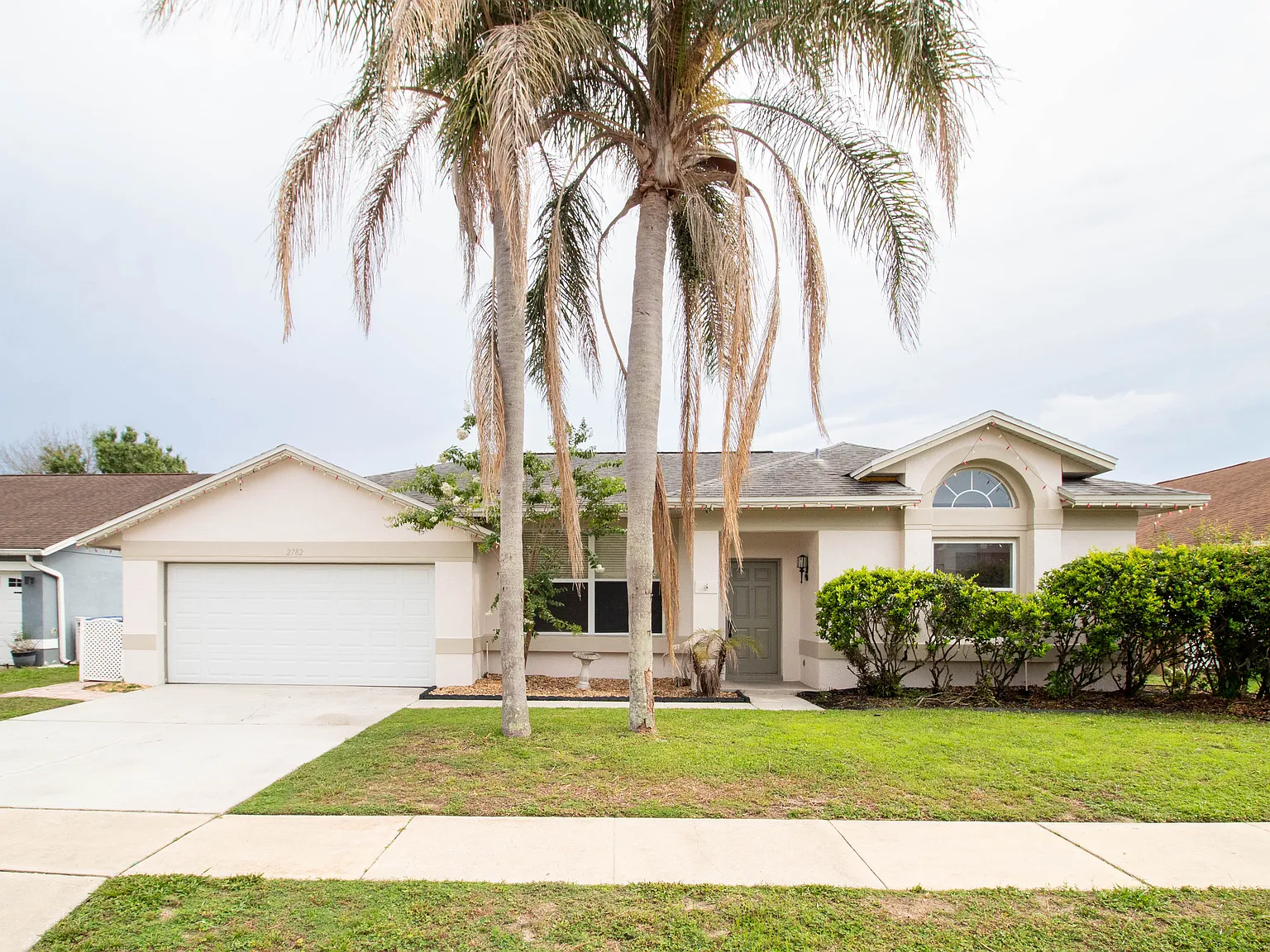 4 bed, 2157 sqft, $2,500 — Photo 2