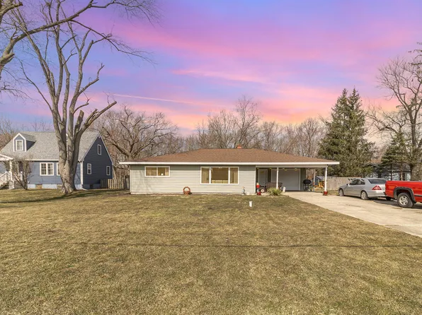 114 E Rand St, Hobart, IN 46342