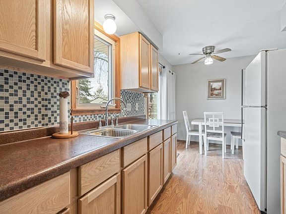 4th image of 1219 Selby Ave