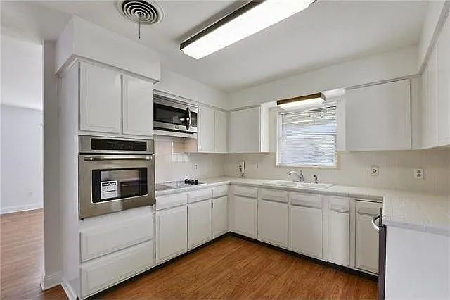3 bed, 1450 sqft, $2,200 — Photo 3