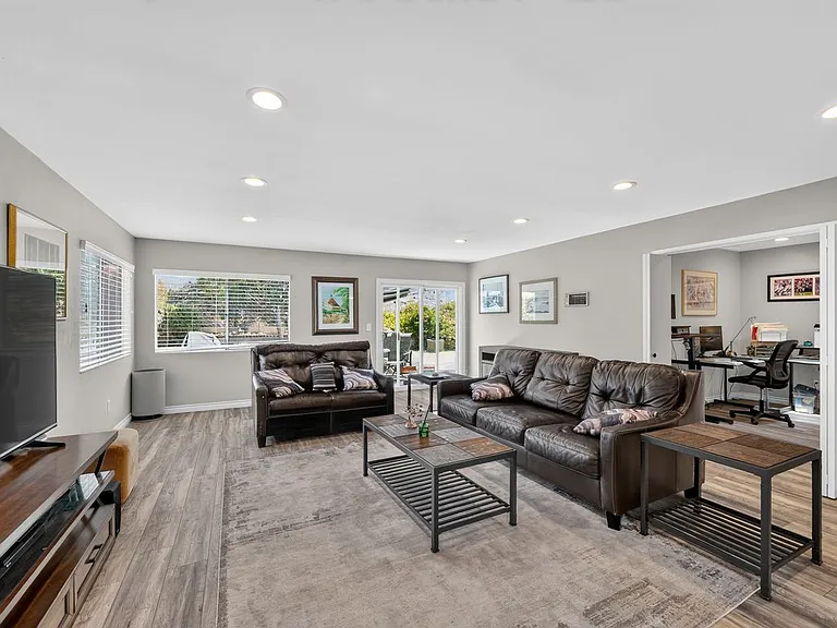 3151 Magellan St — Photo 24