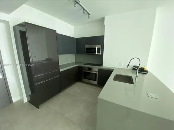 1080 Brickell Ave, Miami, FL