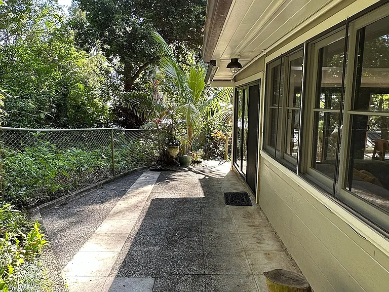 3657 Tantalus Dr — Photo 36
