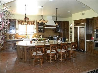 2nd image of 1446 Riverview Cir E