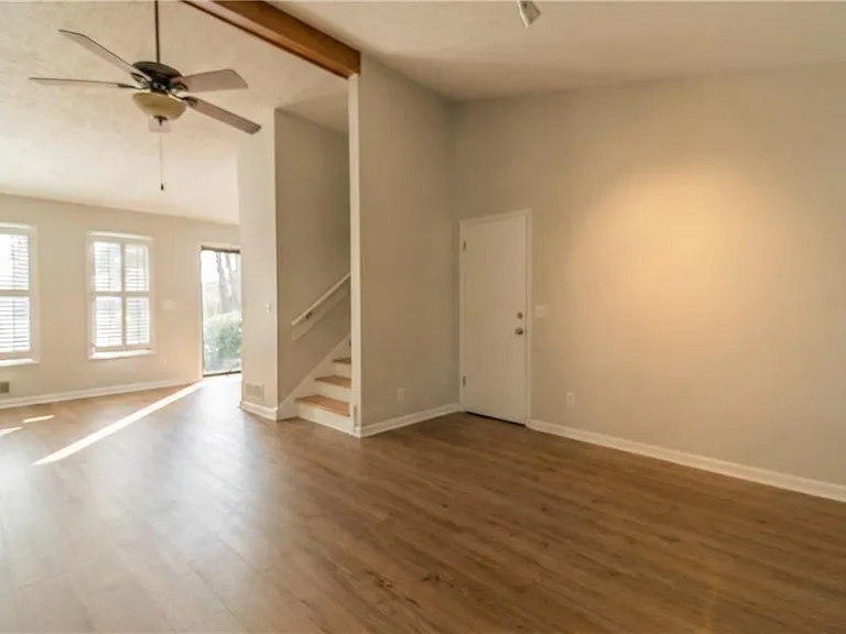 516 Faith St NW — Photo 32